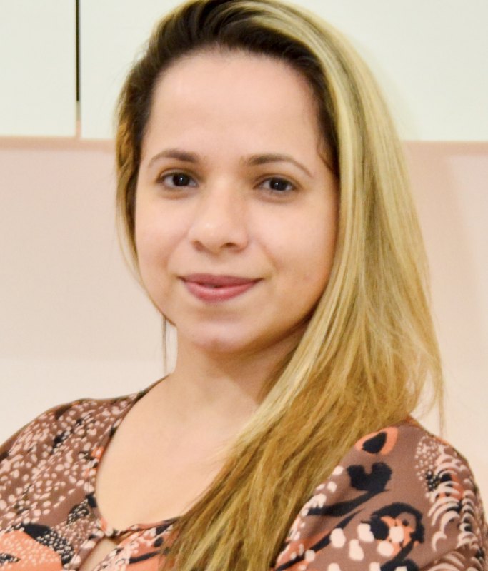 MARCIA DE ALMEIDA LOPES